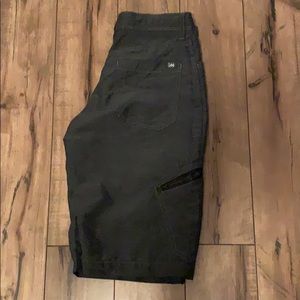 Boys size 16 Lee shorts